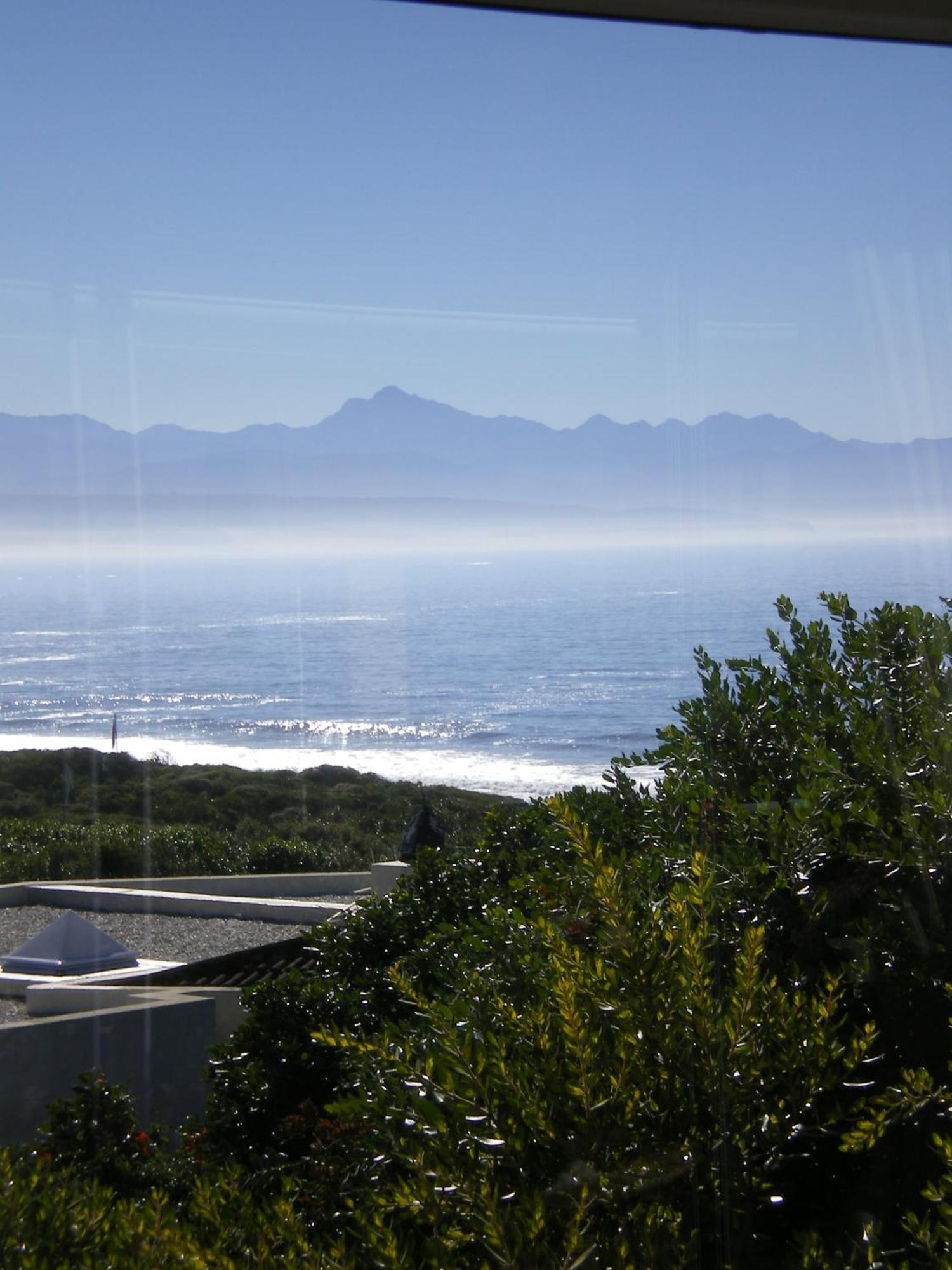 Dolphins' Playground Beachfront B&B Plettenberg Bay Habitación foto